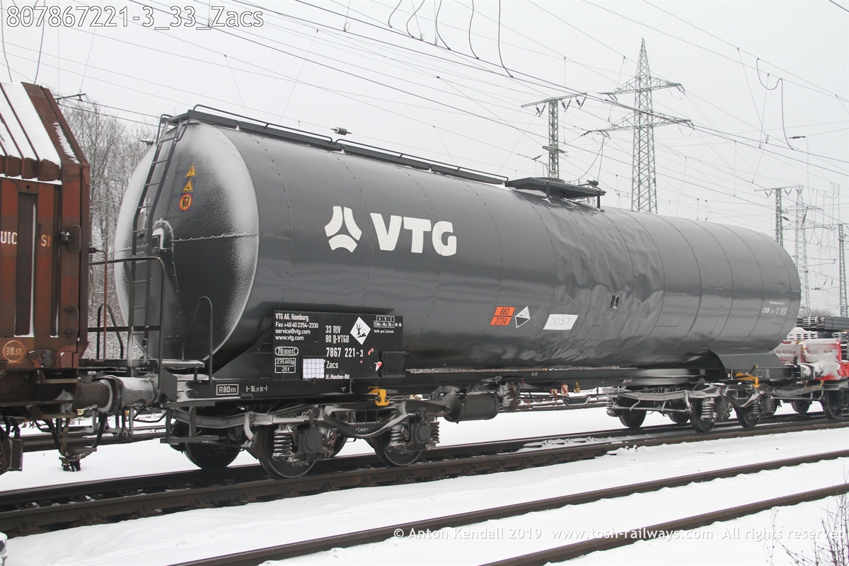 807867221-3_33_Zacs.JPG